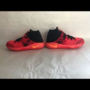 Kyrie 2 Basketball shoes